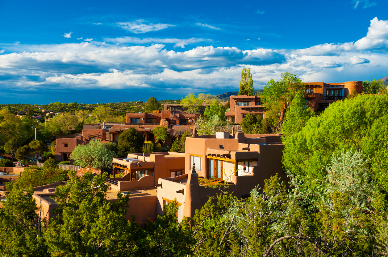 Daniels Insurance Seasonal Risks for High-Value Homes in Santa Fe